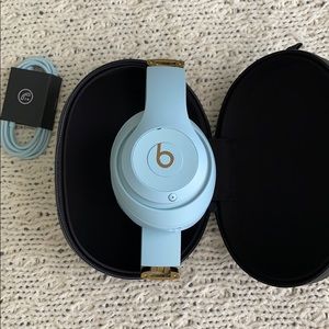 Beats studio 3 wireless headphones